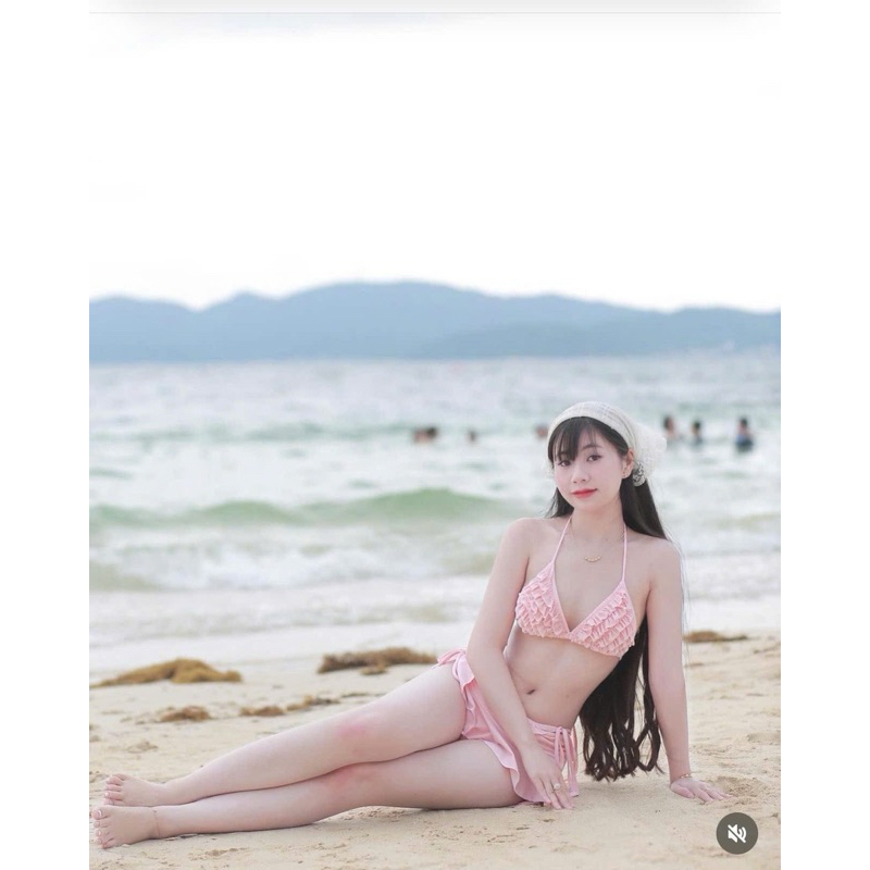 Bikini set 3 mảnh tam giác bèo phối váy cột đuôi cá ( che tên sp) | BigBuy360 - bigbuy360.vn