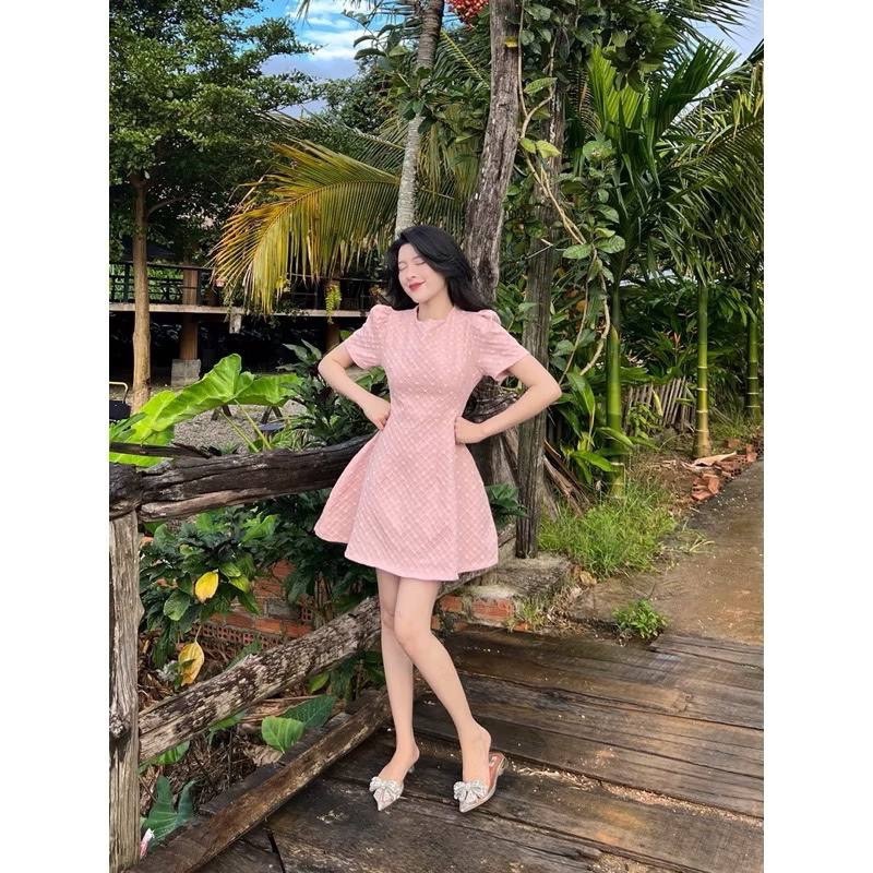 Đầm nữ thiết kế xòe nhẹ hồng chấm bi Pink Dress | BigBuy360 - bigbuy360.vn
