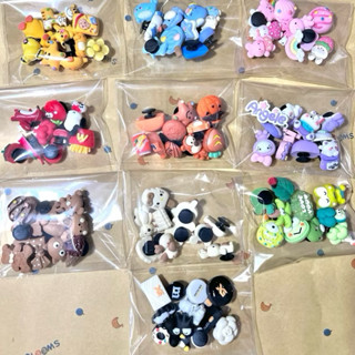  SET 10 STICKER CHARM GẮN DÉP CROSS DÉP TỔ ONG MẪU NGẪU NHIÊN LỰA MÀU - SẴN NÚT CHARM DÉP 