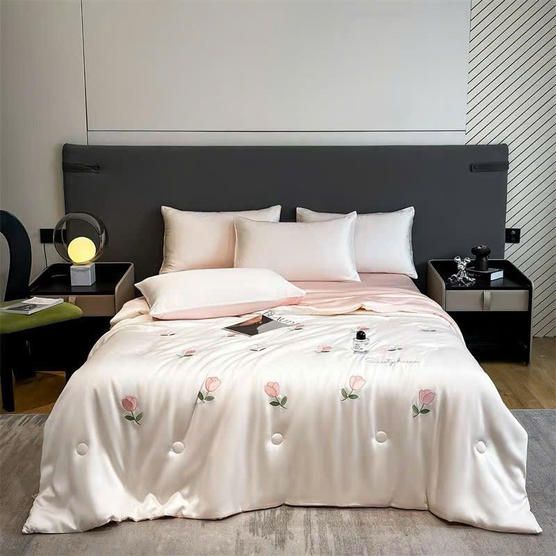 Set Chăn Ga Gối Lụa Phi Bóng Thêu Hoạ Tiết “Chăn Trần Hè” (Set 4 món