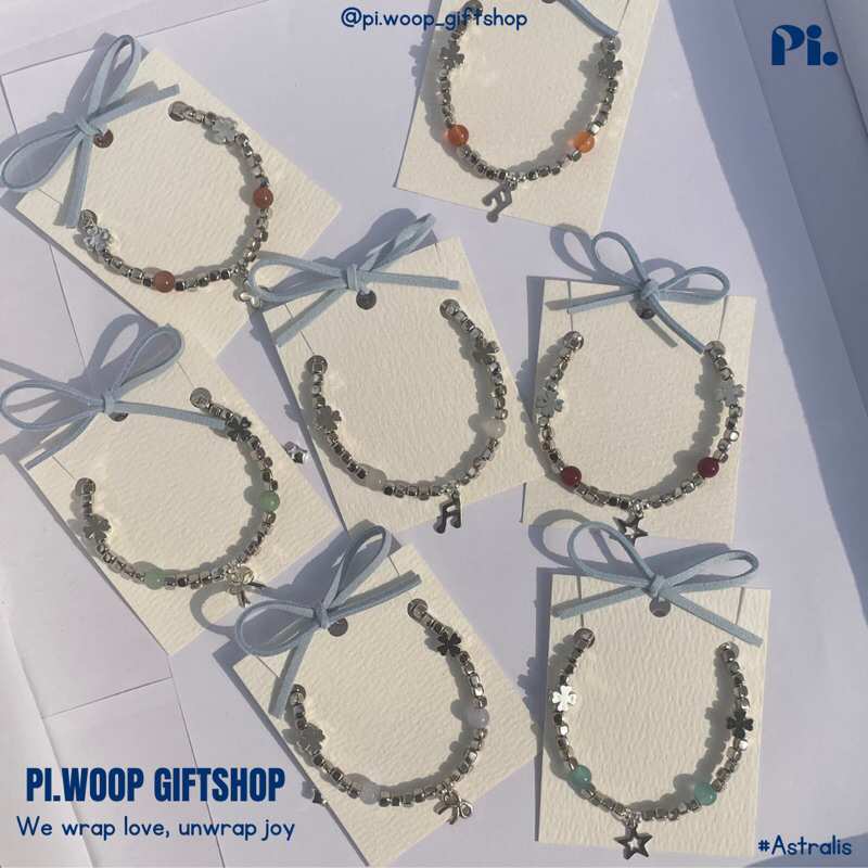 Vòng tay Astralis cá tính thích hợp cho nhóm bạn có nhiều màu sắc