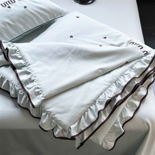 Bộ chăn ga gối 4 món MIN MIN Decor chất liệu phi lụa mát lạnh