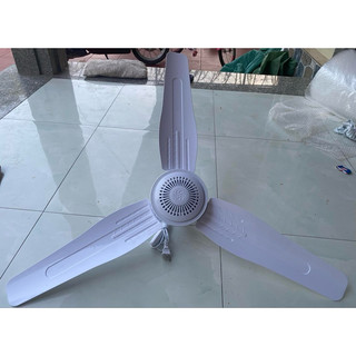  quạt trần mini 3 cánh 1050 . máy chạy khoẻ . êm   có tặng kèm móc treo  