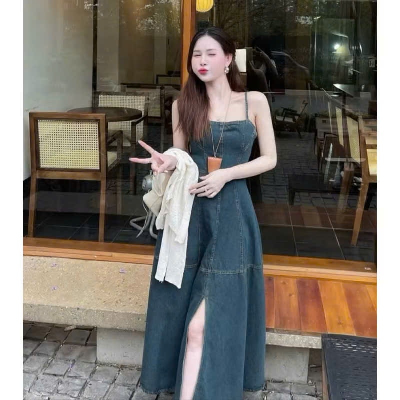 Đầm jean dài - Đầm váy nữ thiết kế, đầm jean 2 dây chất jean qc dáng dài xẻ tà+ khoác len ren tay dà