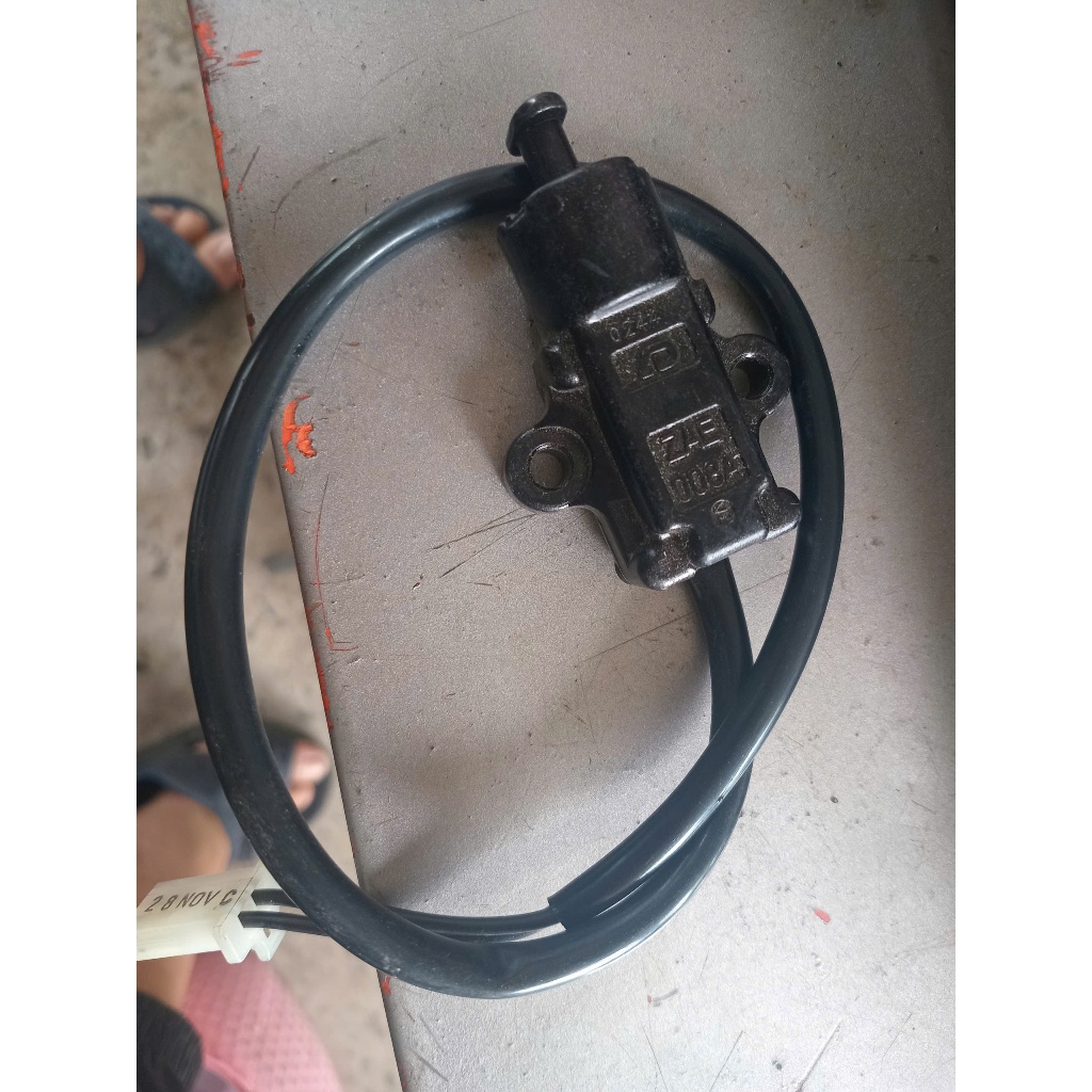 công tắc chân chống django