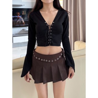 Chân Váy JUPI Y2K xếp ly cạp trễ đính mắt cáo- Vải Da - Y2K - Dáng ngắn - Form chữ A - Mini Skirt - SOEU