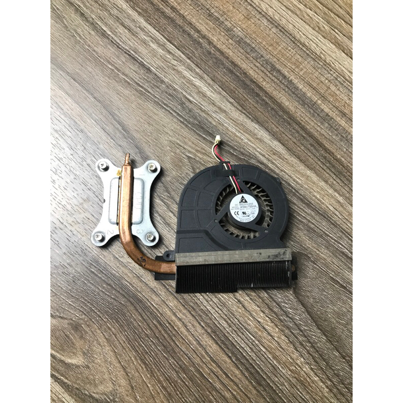 Quạt tản nhiệt Samsung RV409