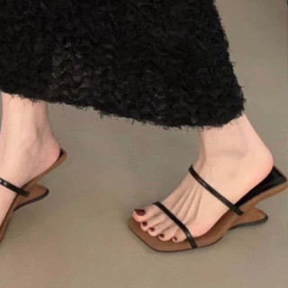 Dép đế xuồng quai ngang mảnh gót cao 6phân. Guốc quai mảnh đế xuồng Hottrend