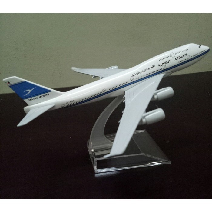 Mô hình máy bay tĩnh B747 Kuwait Airway 16cm