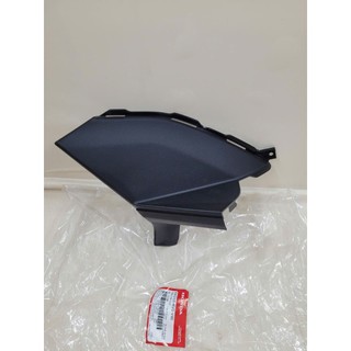 Nắp che bugi  Air Blade 110 Fi/ AB 110 2011-2012 (AB đầu bò)- din.