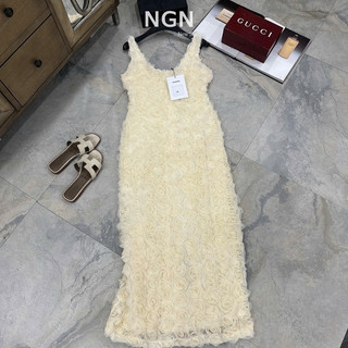 Váy Sát Nách Hoa Hồng Kim Anh Bùi