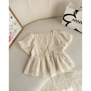  Áo Kiểu Babydoll Kem Thêu Hoa Anna - Lila Top 