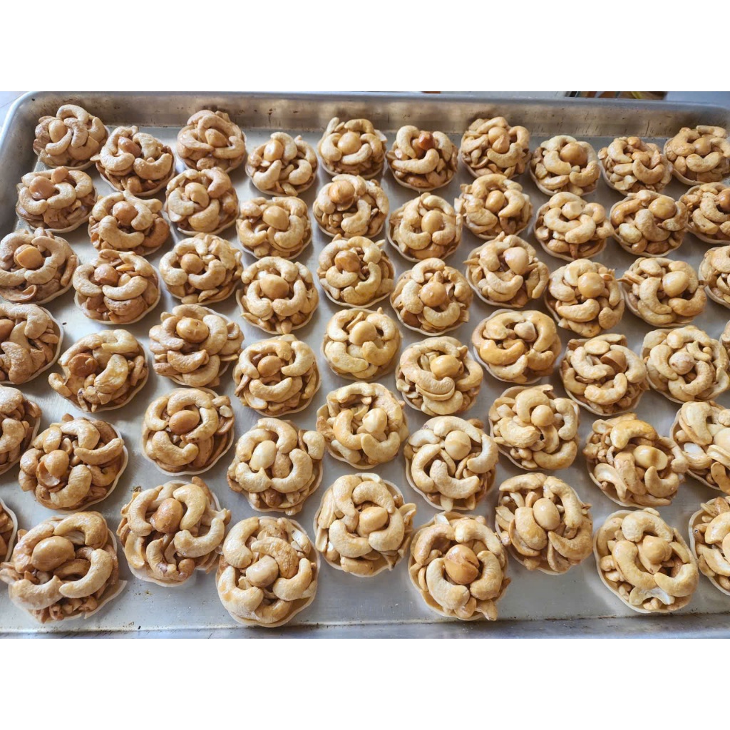 BÁNH HOA ANH ĐÀO HẠT ĐIỀU MACCA