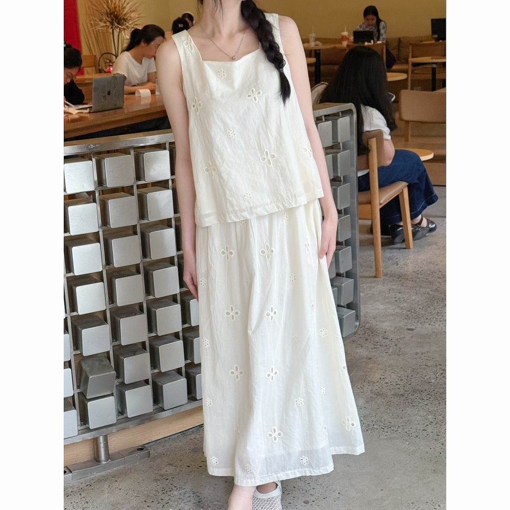 Set Áo Váy Thô Boi Thêu Hoa Hai Dây Buộc Nơ Lưng Kèm Chân Váy Dáng Dài - Váy Mùa Hè Đi Biển - 29feb.closet - S277 | BigBuy360 - bigbuy360.vn