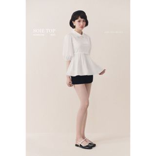 JOIE DES ROSES - Áo babydoll cổ sen phối đai nơ Soie Top