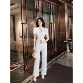 Set áo vest cổ tim kèm quần loe nhà Yến Nhi Nguyễn VT001