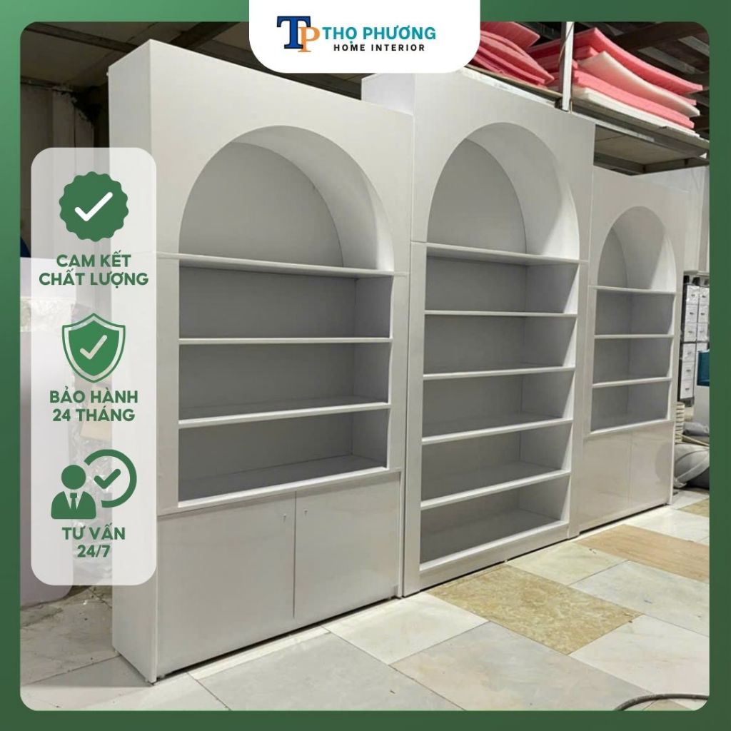 Tủ Trưng Bày Vòm Cong LED Gỗ MDF Sơn PU – Tủ Mỹ Phẩm Nail Spa Màu Trắng Sang Trọng Hiện Đại