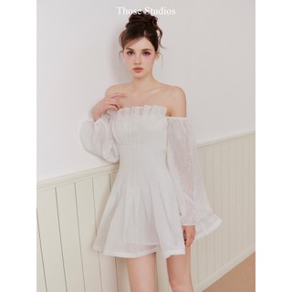  THOSE STUDIOS Đầm trễ vai tay dài xếp ly ở ngực màu trắng nhẹ nhàng sang trọng Jirin Dress 