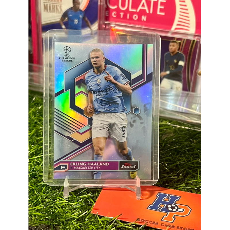 Thẻ bóng đá Erling Haaland Refractor Topps Finest UCL 2022/23
