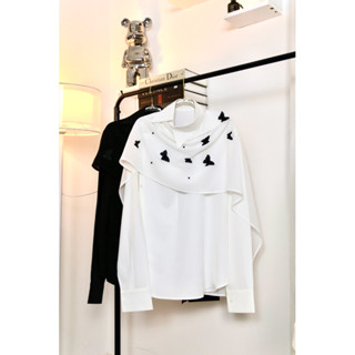  ÁO SƠ MI NAM CỔ CHÉO KHĂN CHOÀNG NGANG VAI 