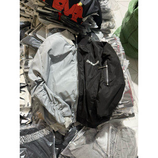 Áo khoác bomber dsq 2 màu ( khoá chữ khắc dài mới)