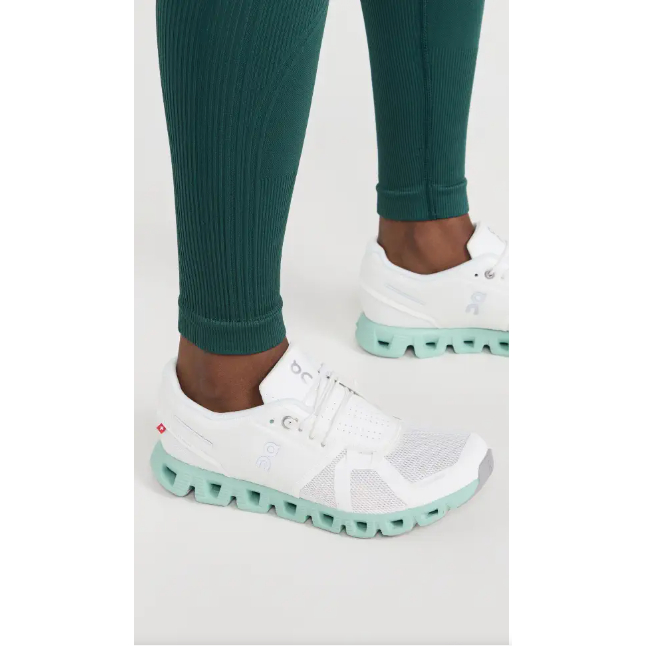 Giày On running dòng cloud 5