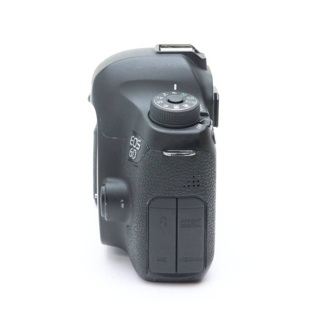 Máy ảnh Canon 6D full frame (Máy ngoại hình mới, đẹp, sensor đẹp ko tì vết) Tăng kèm lens - Máy ảnh Canon