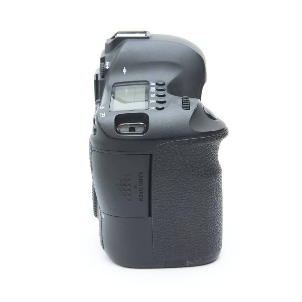 Máy ảnh Canon 6D full frame (Máy ngoại hình mới, đẹp, sensor đẹp ko tì vết) Tăng kèm lens - Máy ảnh Canon