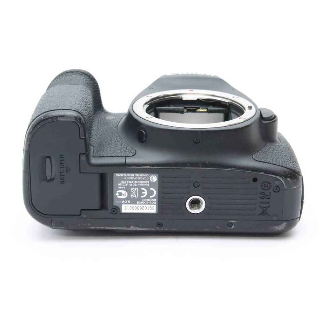 Máy ảnh Canon 6D full frame (Máy ngoại hình mới, đẹp, sensor đẹp ko tì vết) Tăng kèm lens - Máy ảnh Canon