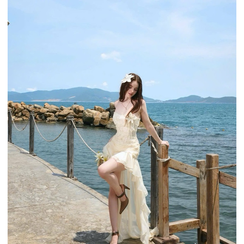( Chuẩn Hình L1 Kèm Quần Nhỏ) Đầm Váy Ống Tơ Ren Hoa Đính Hoa To Xoè 2 Lớp Tà Dài Đi Biển | BigBuy360 - bigbuy360.vn
