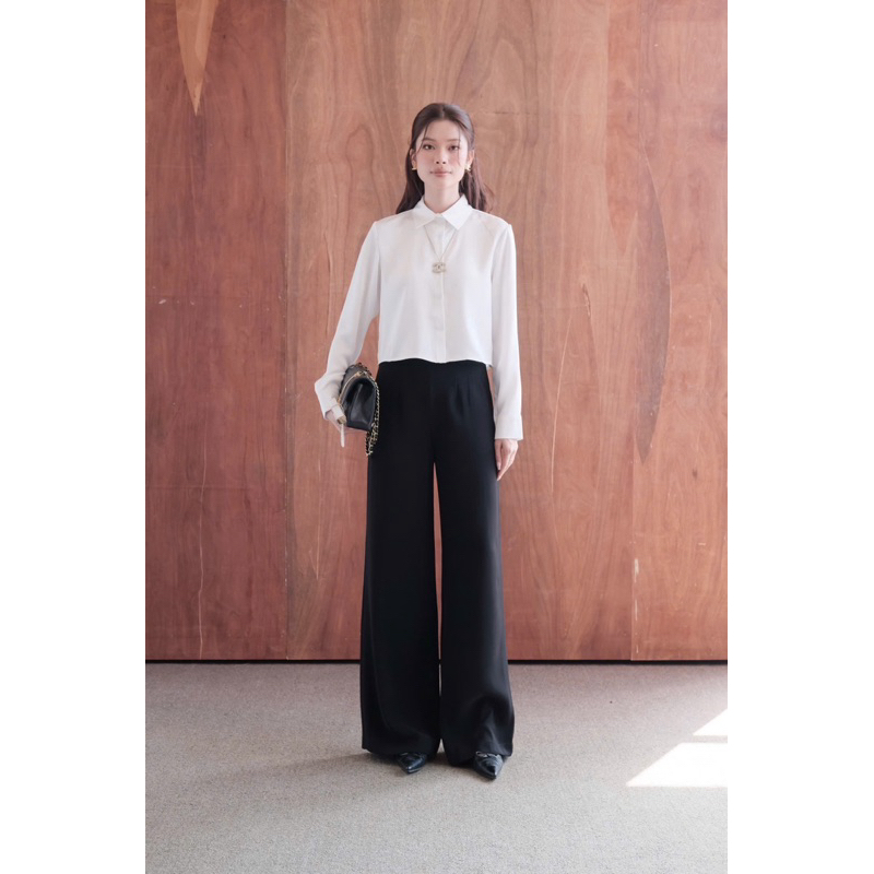 RUBIES Rita Shirt - Áo Sơ Mi Nữ Vải Lụa Dáng Ngắn Tay Dài Cổ Đức | BigBuy360 - bigbuy360.vn
