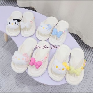  Dép Kẹp Xỏ Ngón Nữ Họa Tiết Hello Kitty Gắn Charm Nơ Chất Liệu EVA Siêu Nhẹ Chống Trơn Trượt 