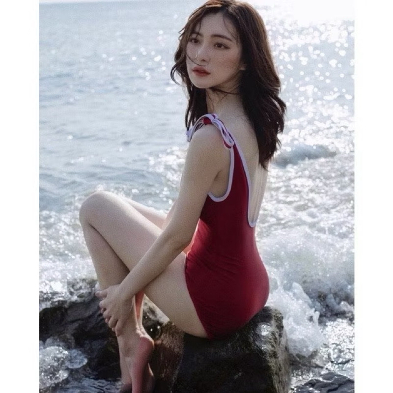 [BIKINI HÀNG LOẠI 1] Bộ bikini liền thân đỏ viền trắng, nơ tại quai | BigBuy360 - bigbuy360.vn