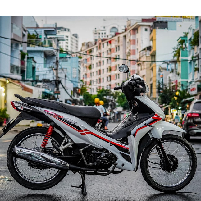 Tem Wave S 110 chỉ đỏ đen dán xe trắng HOT 2025
