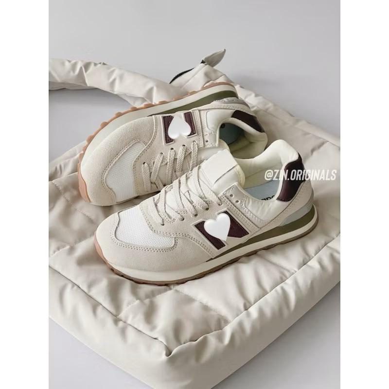 𝗠𝗶𝗻𝘁𝗦𝘁𝗼𝗿𝗲🦋 Giày sneaker 574 v2 classic kem tím