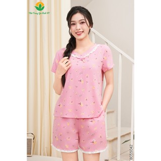Bộ đồ nữ mặc nhà chất Lanh tole Việt Thắng quần đùi, áo cổ V phối ren nơ họa tiết trẻ trung B03.5042