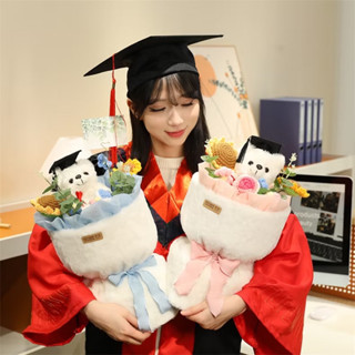 Bó hoa gấu bông đội mũ cử nhân làm quà tặng tốt nghiệp