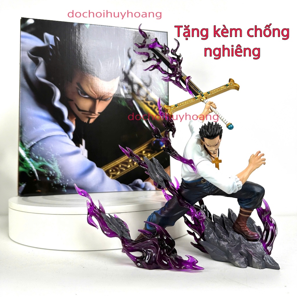 Mô hình tượng nhân vật Dracule Mihawk chiến đấu haki tím One Piece 35cm