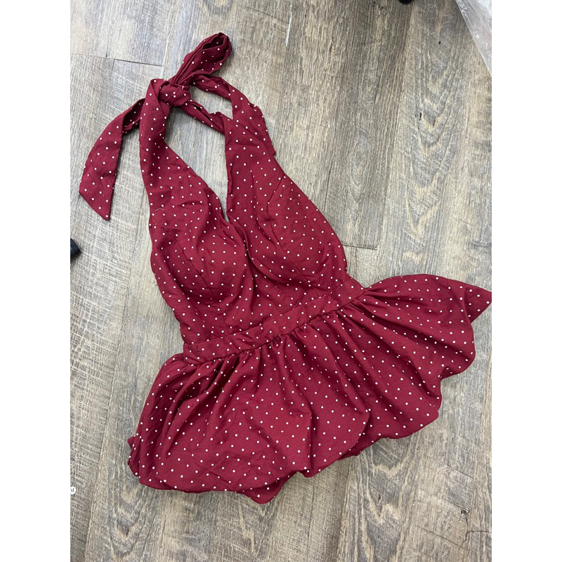 Áo cổ yếm hoạ tiết chấm bi có đệm mút dáng bí hở lưng chun sau siêu xinh dành cho nữ | BigBuy360 - bigbuy360.vn