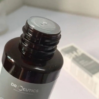 Dung Dịch Tẩy Da Chết DrCeutics Nền Cồn Basic BHA 2% In Alcohol (100ml, 200ml)
