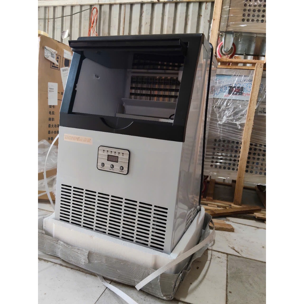 máy làm đá viên 55kg/24h, thương hiệu CHIGO