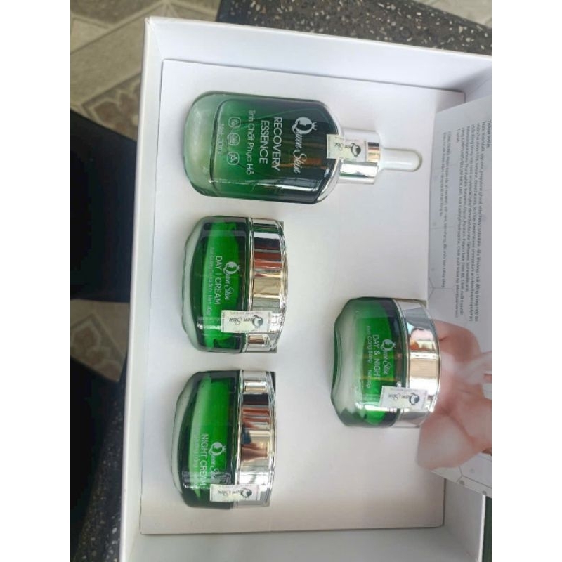 queen skin kem nám không bong