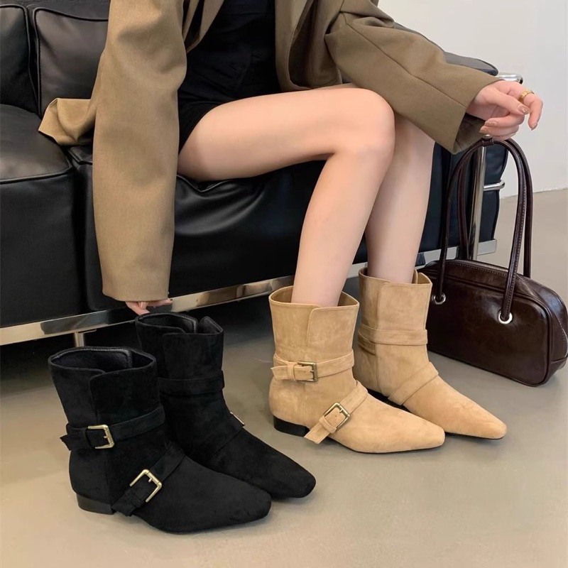 Giày boot nữ da lộn cao cổ mũi nhọn cá tính