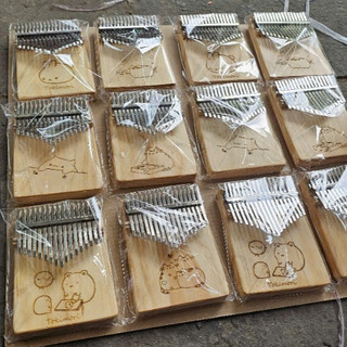 Đàn kalimba 17 phím gỗ giá rẻ khắc lazer nhiều hình cho bạn mới tập chơi Harp -GOGOM17