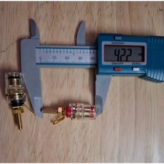 4 cái cọc loa / trạm loa amply