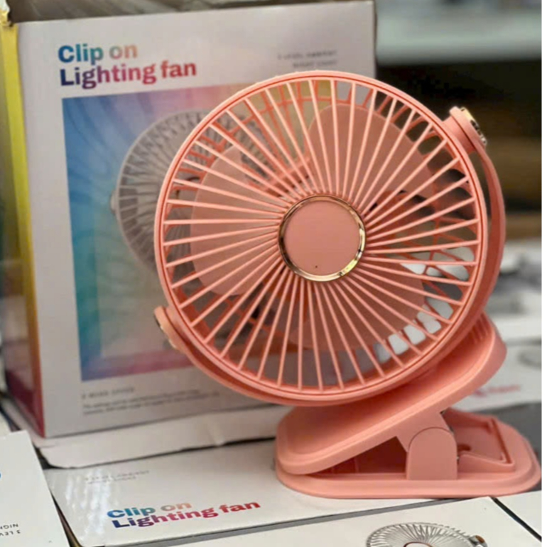 QUẠT KẸP ĐỂ BÀN CÓ ĐÈN LED TÍCH ĐIỆN MINI LỚN TỐC ĐỘ THỔI BAY CƠN NÓNG | BigBuy360 - bigbuy360.vn