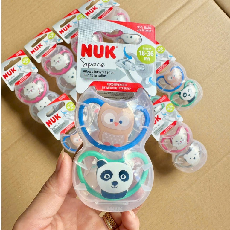 Bộ 2 ti giả cho bé loại chỉnh nha NUK Space Silicone 0-6m, 6-18m, 18-36m