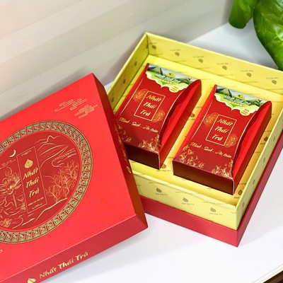 Nhất Thái Trà 5 sao quà tặng sang trọng - Trà Thái Nguyên cao cấp vị chát êm, đượm ngây hậu ngọt sâu (kèm túi đỏ đẹp)