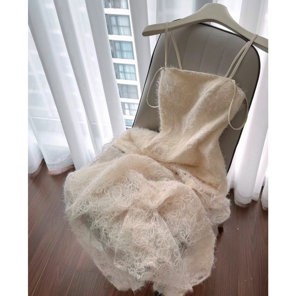 Đầm 2 dây dáng dài ren hoa đi biển đi tiệc siêu xinh Vani Dress | BigBuy360 - bigbuy360.vn