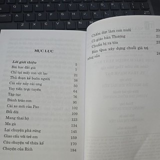 Sách - Câu chuyện pháp luật  (NXB Tư Pháp)